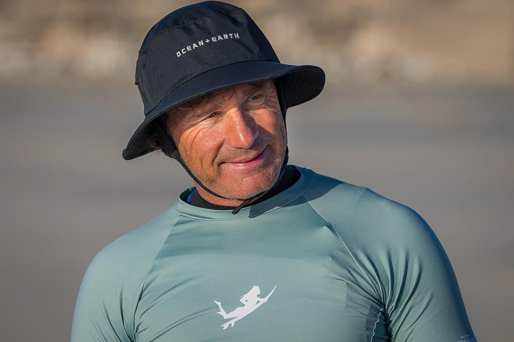 Profile Picture of Surfinstructor Vincent wearing a Surfers Island Lycra in turquoise